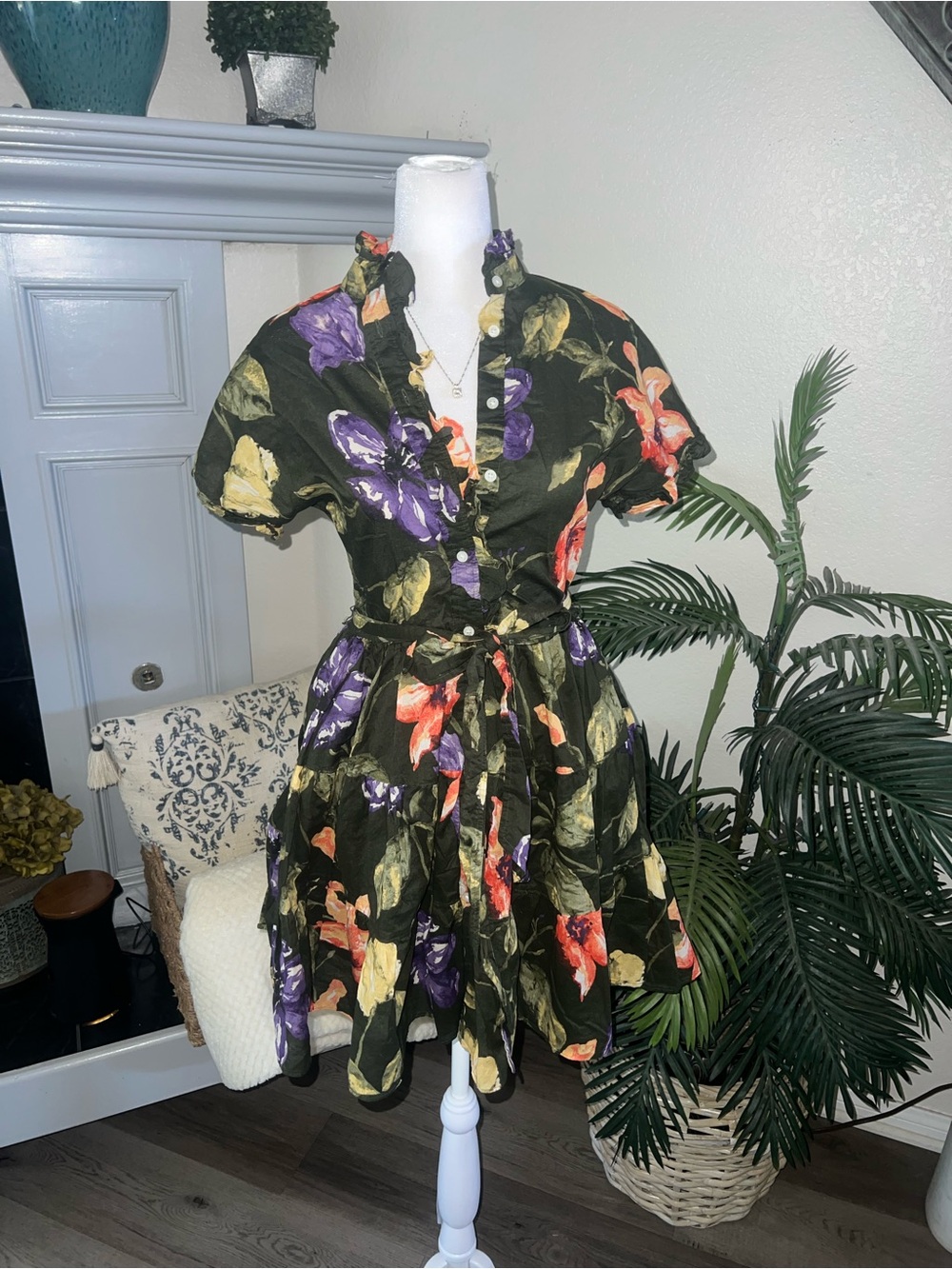 Lauren Ralph Lauren Olive Green Floral Short Dress with Orange & Purple Blooms 0 - Picture 3 of 13